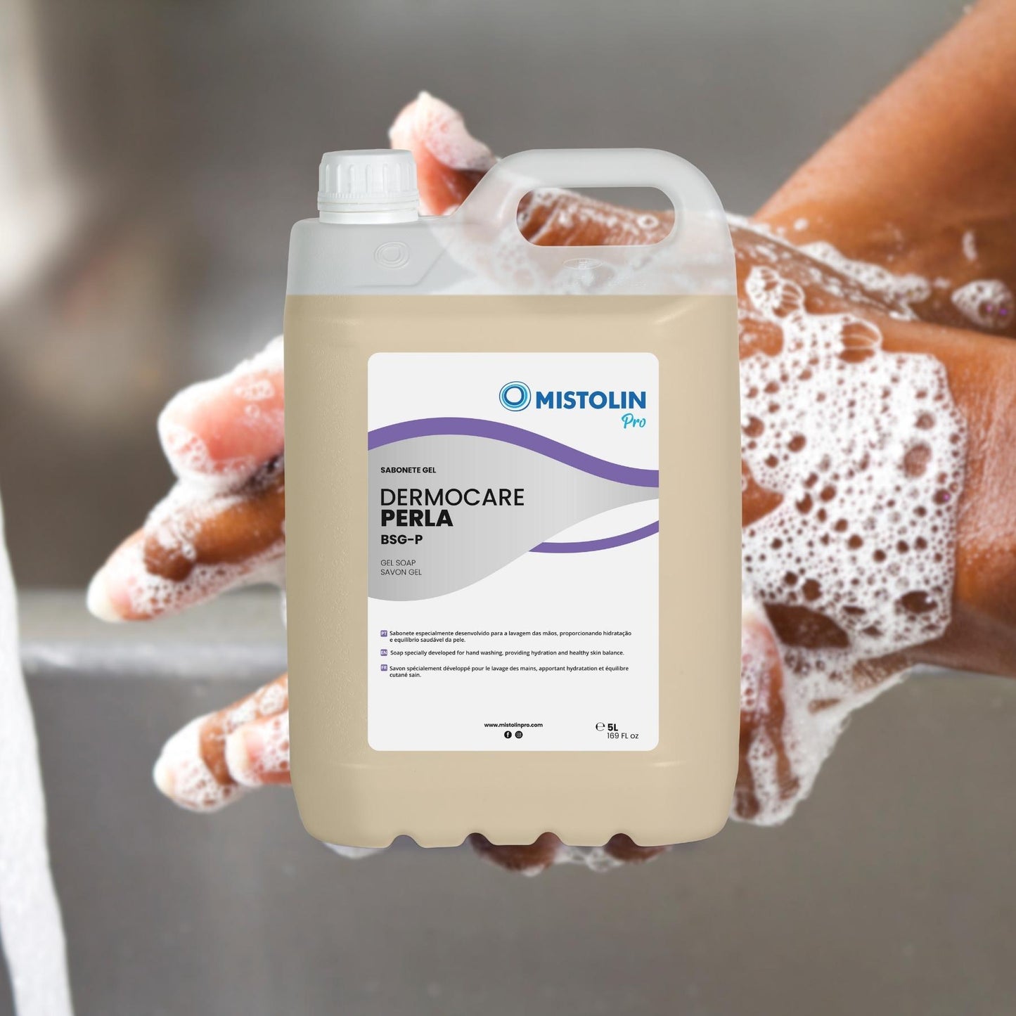 DERMOCARE PERLA BSG-P SABONETE GEL 5LT, é um sabonete especialmente desenvolvido para a lavagem das mãos, proporcionando hidratação e equilíbrio saudável da pele.